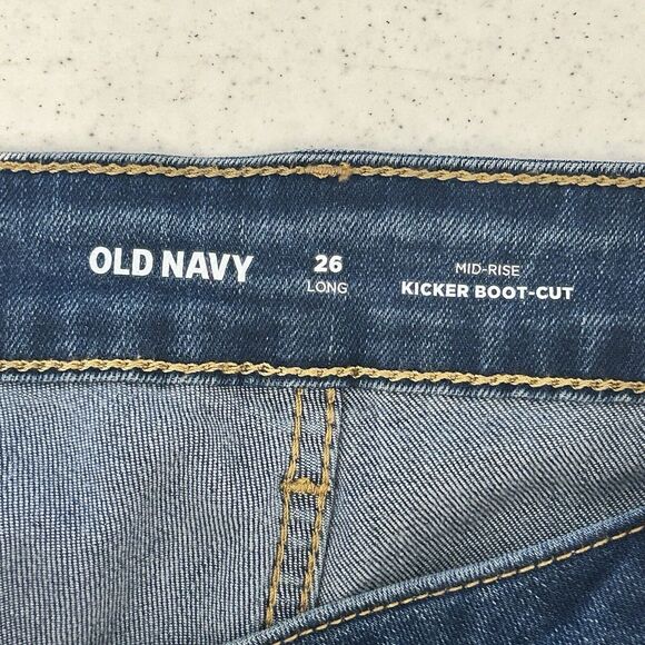 Old Navy Mid Rise Kicker Bootcut Jeans Womens Size 26 Long Dark Blue Denim NEW - Picture 4 of 10